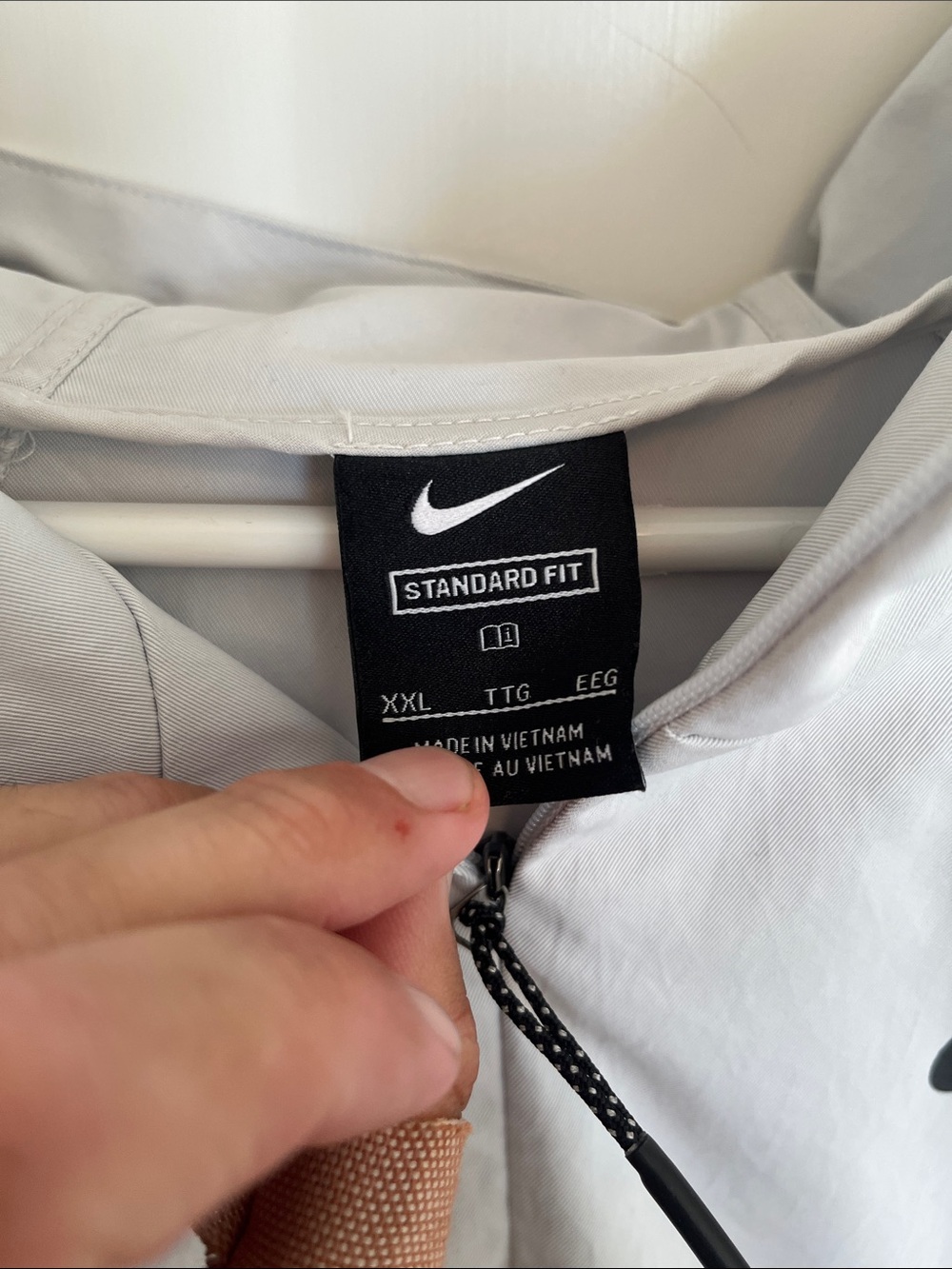 Nike Jacket 🔥 - Picture 2 of 3